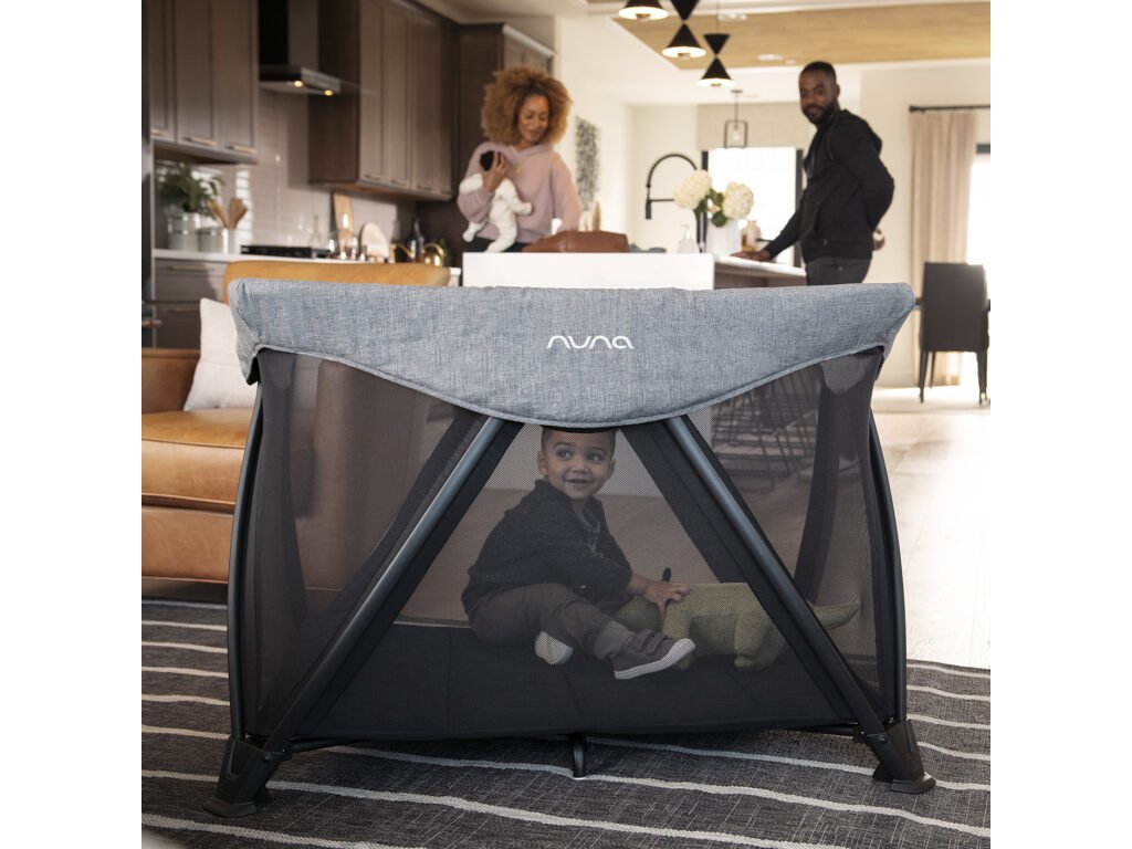 Cestovná postieľka Nuna SENA aire