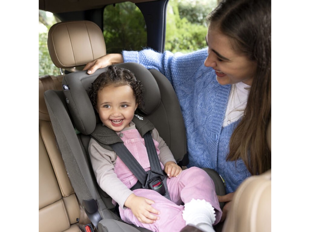 Autosedačka Joie i-Bold pre deti od 76 do 150 cm