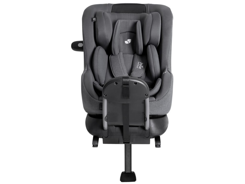 Detail polstrovania Tri-Protect a magnetických držiakov pásov na Joie i-Prodigi