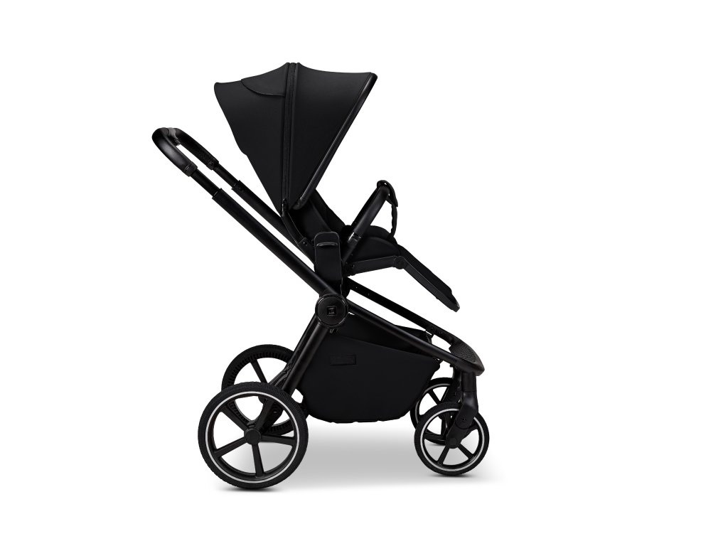 Detail športovej sedačky Moon Resea 2.0v protismere jazdy