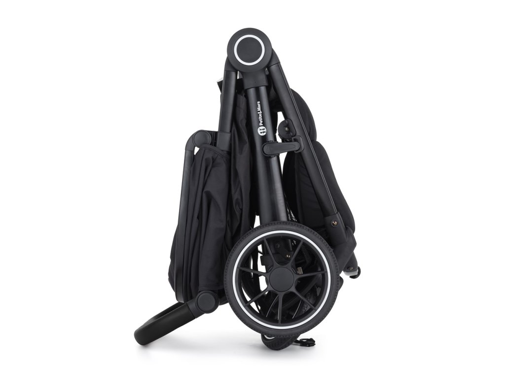 Kočík Petite&Mars Street2 RWS stojí po zložení