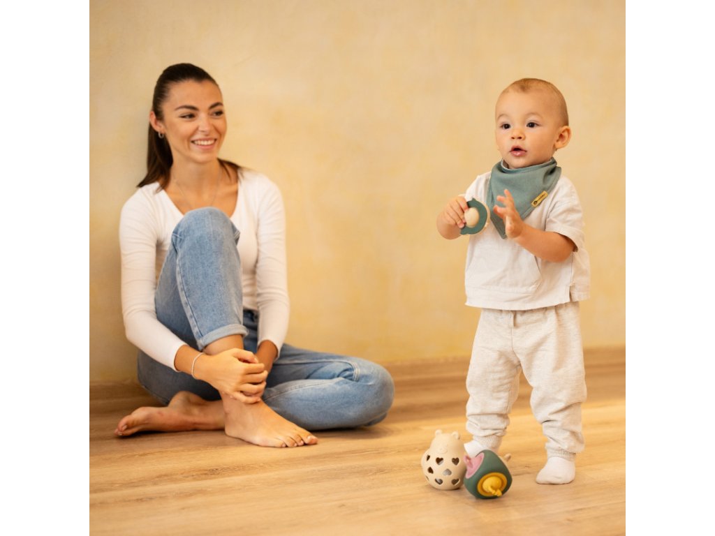 Silikónová hračka Petite&Mars Fish Fiona Misty Green