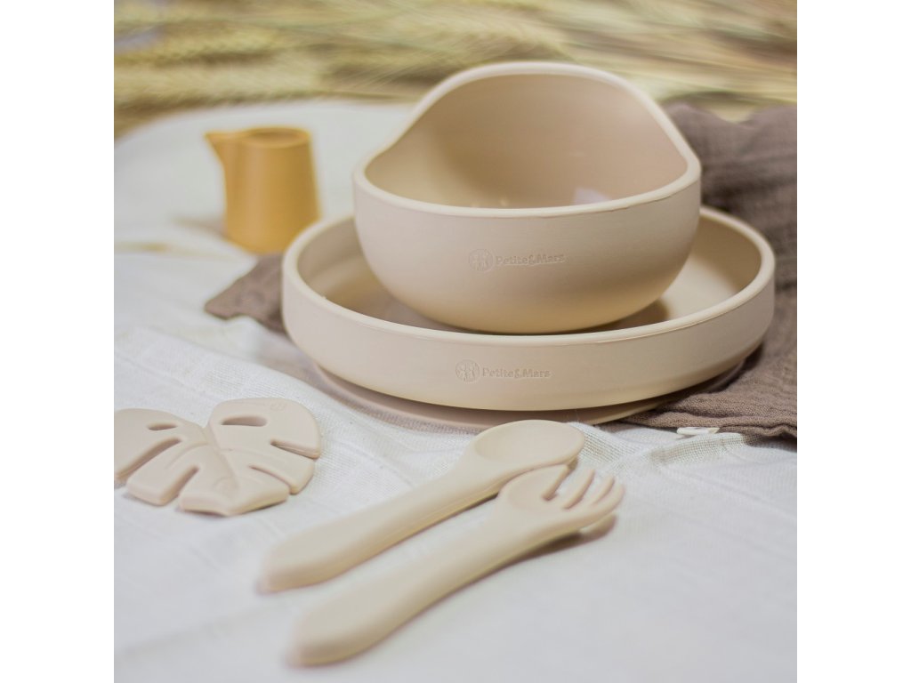 Jedálenská silikónová sada Petite&Mars Take&Match 4 kusy Desert Sand