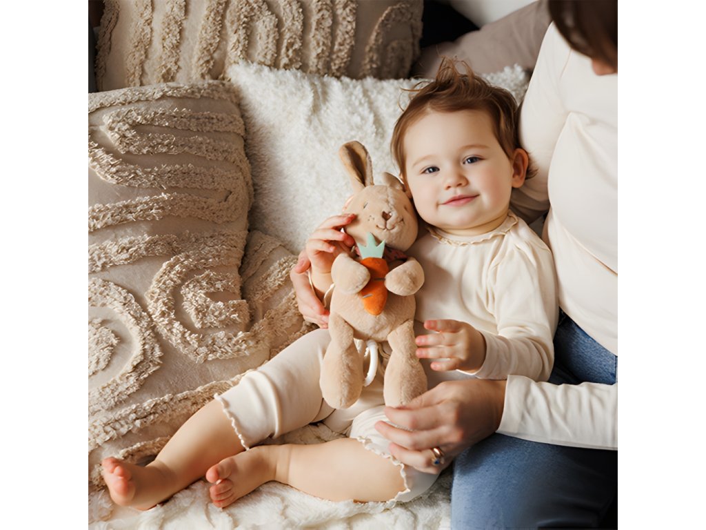 BabyOno hrajúci zajačik Karo