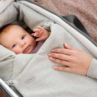 🍂 Novinka pre prvé chladnejšie dni 🍂 Zavinúť bábätko do tepla a bezpečia je teraz ešte jednoduchšie s Voksi Wool Wrap –...